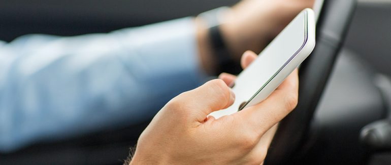 Вісім найкорисніших мобільних додатків для водіїв