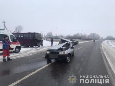 Смертельне ДТП на Харківщині: Автобус з 15 пасажирами зіткнувся із легковим автомобілем