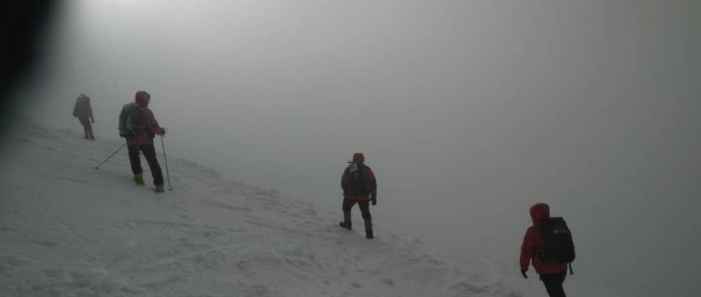 За добу рятувальники Закарпаття відшукали сім туристів в горах і двох ще шукають