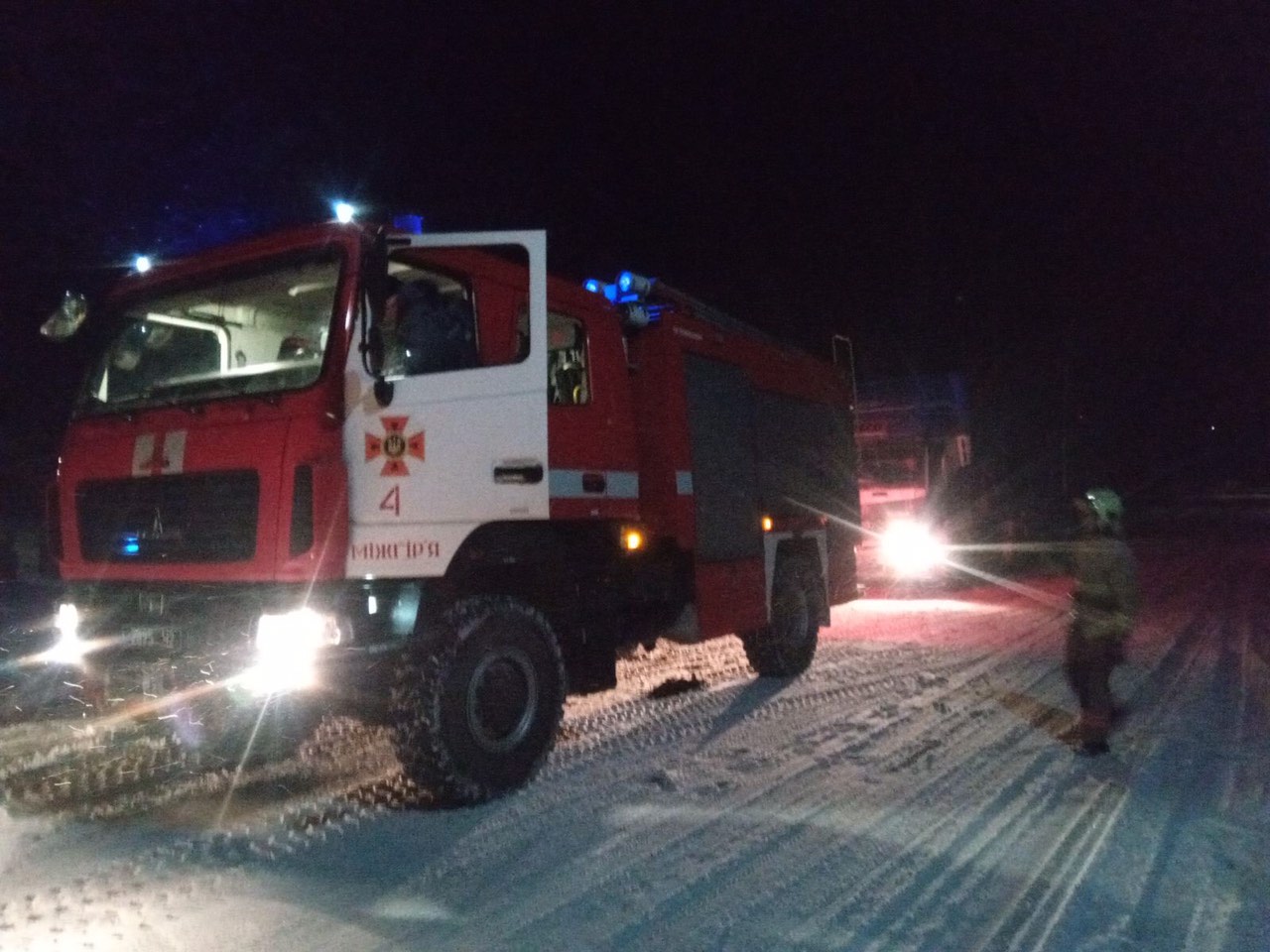 ДСНС Закарпаття закликає водіїв утриматися від далеких подорожей
