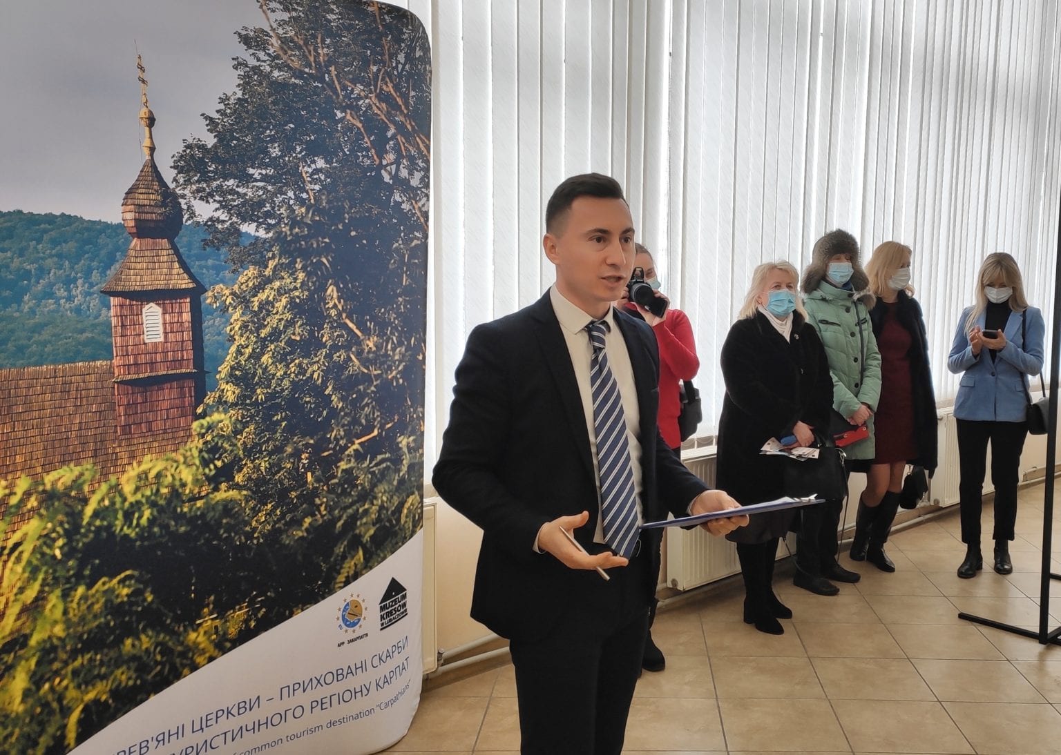 В Ужгороді відбулося відкриття фотовиставки “Wooden Treasure”