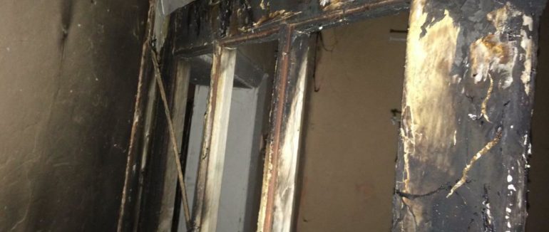 На Закарпатті чоловік умисно підпалив будинок своєї родички