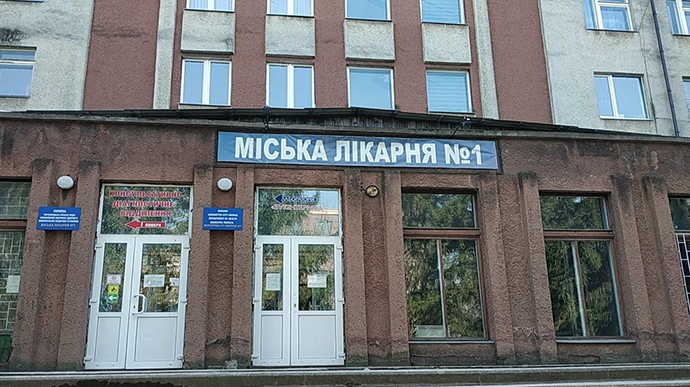 Надзвичайна ситуація у Чернівцях: вибухнуло у міській лікарні, є постраждалі