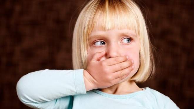 Причина заїкання: які процеси відбуваються в мозку під час заїкання