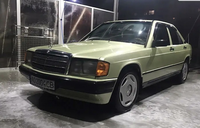 Один з класиків моделі Mercedes - легендарний 190-ий: на Закарпатті шукають нового власника