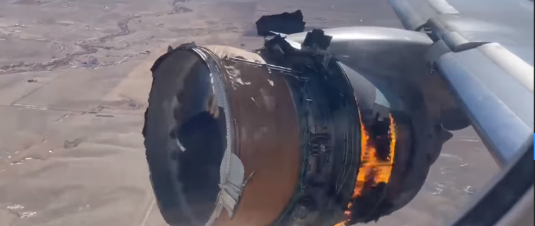 Вибухнув двигун: неймовірне приземлення літака, який розвалювався у повітрі