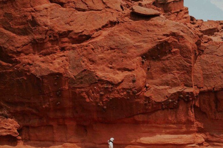 Наче на Марсі: у Чехії та Словаччині випав незвичний сніг