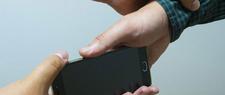 Закарпатський злодій на Львівщині невдало викрав у дитини смартфон