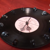 Годинник з вінілової платівки