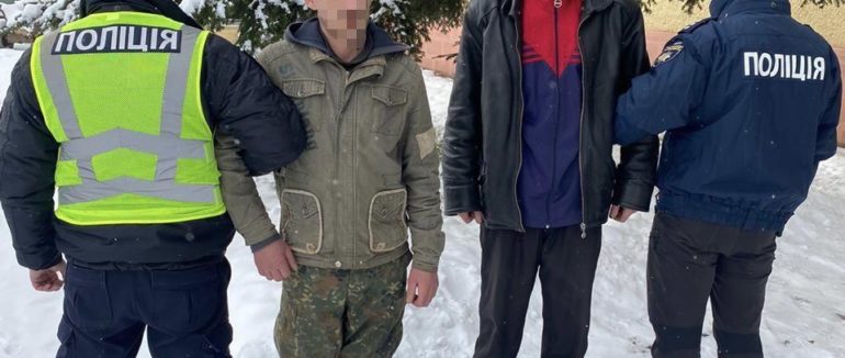 Приваблива сусідня електроніка: закарпатець зі спільником виніс всю побутову техніку від свого сусіда