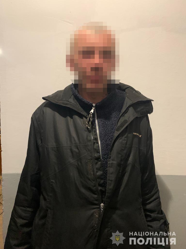 Раніше судимий закарпатець обікрав пенсіонерку