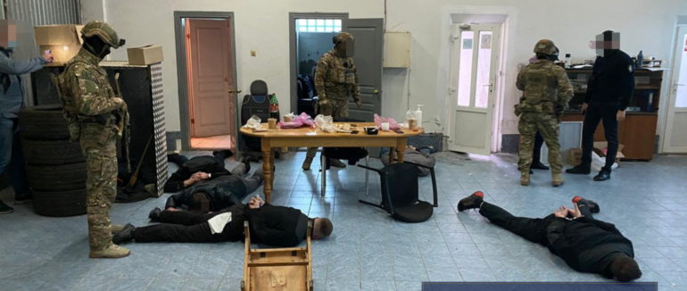 Хабарництво на Закарпатті: судитимуть посадовця Закарпатського науково-дослідного експертно-криміналістичного центру МВС України