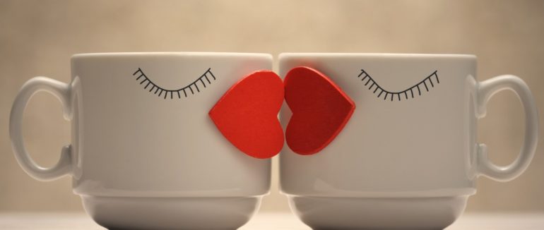 Соціологи розповіли про особливості сексуальної поведінки українців