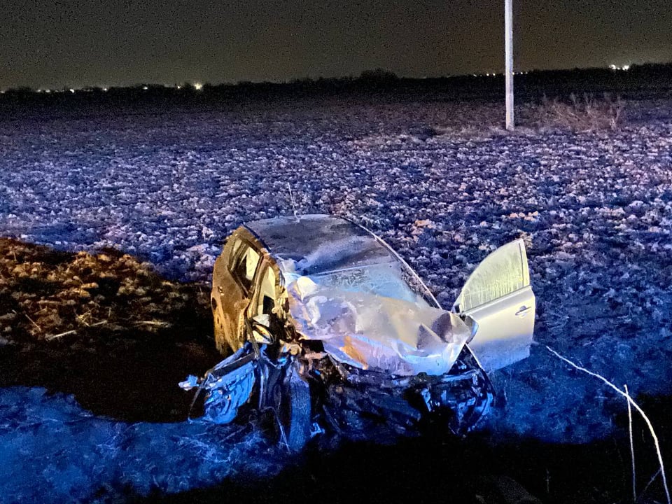 Автівка у кюветі: вечірня ДТП на трасі Київ-Чоп поблизу села Давидково