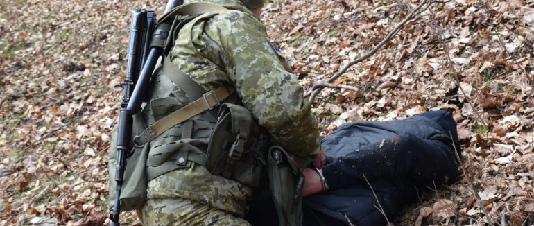 10 днів арешту та штраф у розмірі 5100 гривень: на Закарпатті затримали контрабандистів