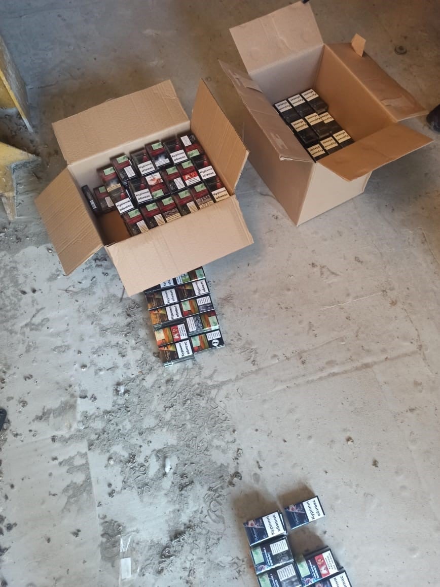 На Закарпатському кордоні вилучили 250 пачок сигарет у контрабандиста