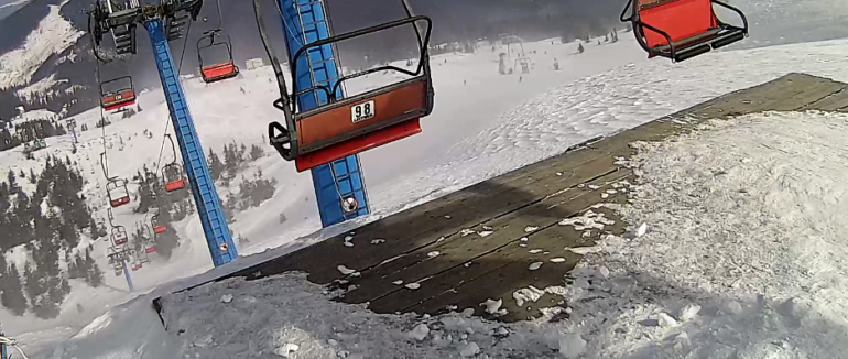 Штормовий вітер на Драгобраті змусив закрити високогірні витяги