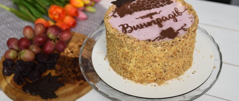 Гастрономічна візитівка: у міста Виноградів з’явився однойменний торт