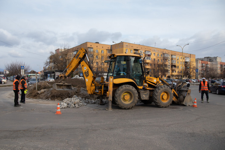 В Ужгороді переобладнають транспортне коло