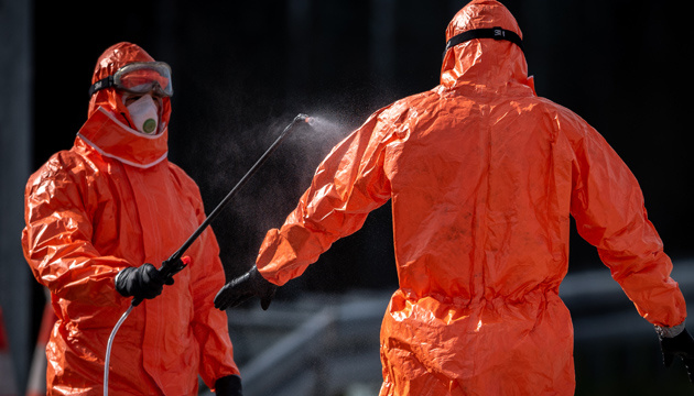 У сусідній Угорщині другий день поспіль фіксують рекордні показники зараження коронавірусом