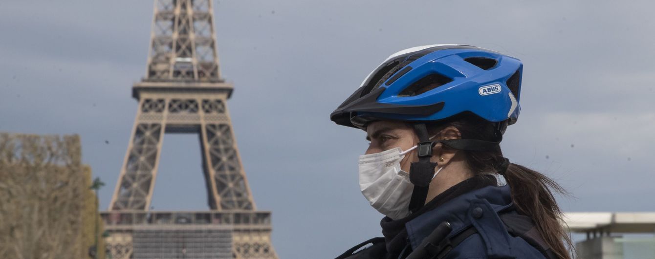 Париж на місяць закрили на карантин