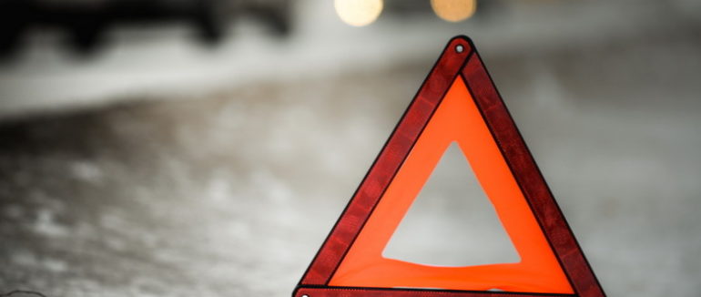 Перелом та забій лиця: у Мукачеві фура збила школяра – соцмережі