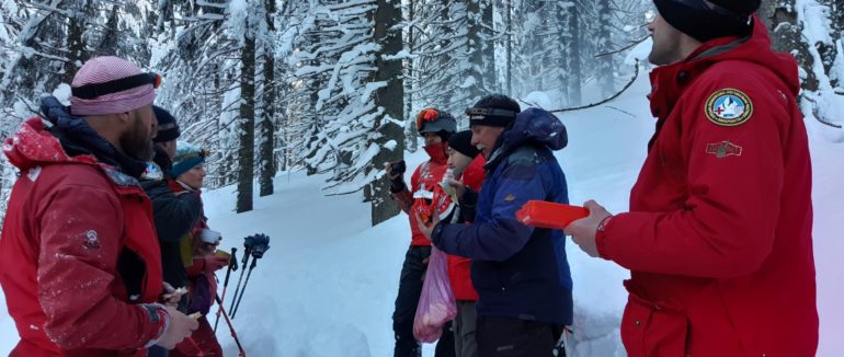 Залучали 16 рятувальників: на Драгобраті заблукав 27-річний закарпатець