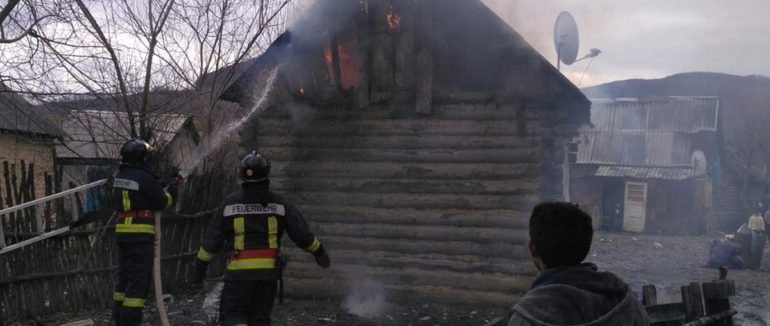 В Перечині загорівся деревяний будинок