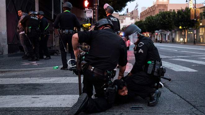 Закон Флойда: Конгрес США підтримав реформу поліції