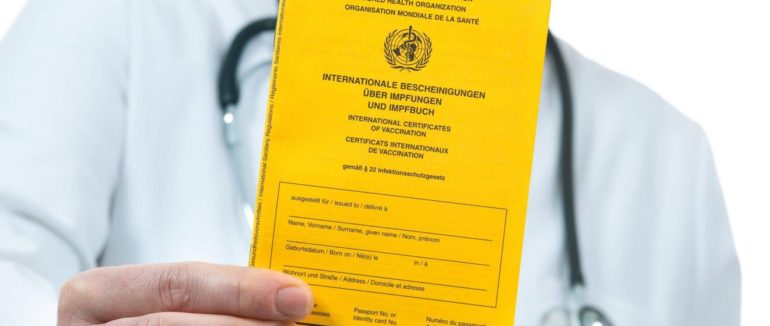 Зміни при перетині кордону з ЄС: закарпатці повинні мати свідоцтво про вакцинацію