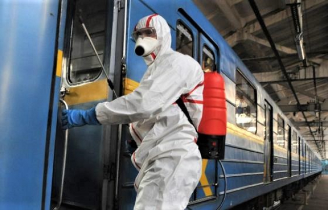 Укрзалізниця не відновлюватиме курсування поїздів до “червоного” Закарпаття