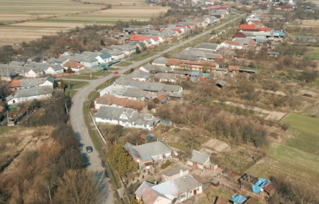 Село Ратівці з Ужгородського району відзнятий з висоти пташиного польоту