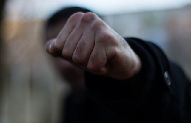 Жорстоке побиття на Берегівщині: відеокамери зафіксували момент нападу