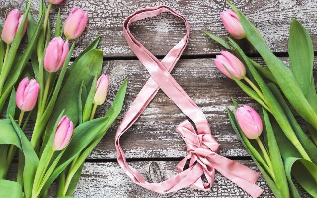 Мукачівець креативно привітав дружину з 8-м березня