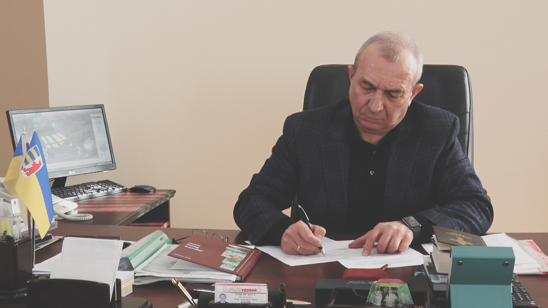 Про масштабні проекти та найближчі плани громади розповів Хустський міський голова Володимир Кащук
