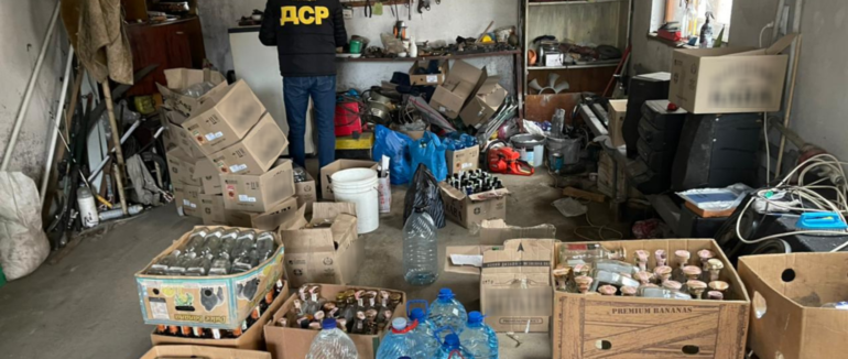 Фальсифікат на Закарпатті: на Ужгородщині викрито підпільний цех з товаром на понад 7 сотень тисяч гривень