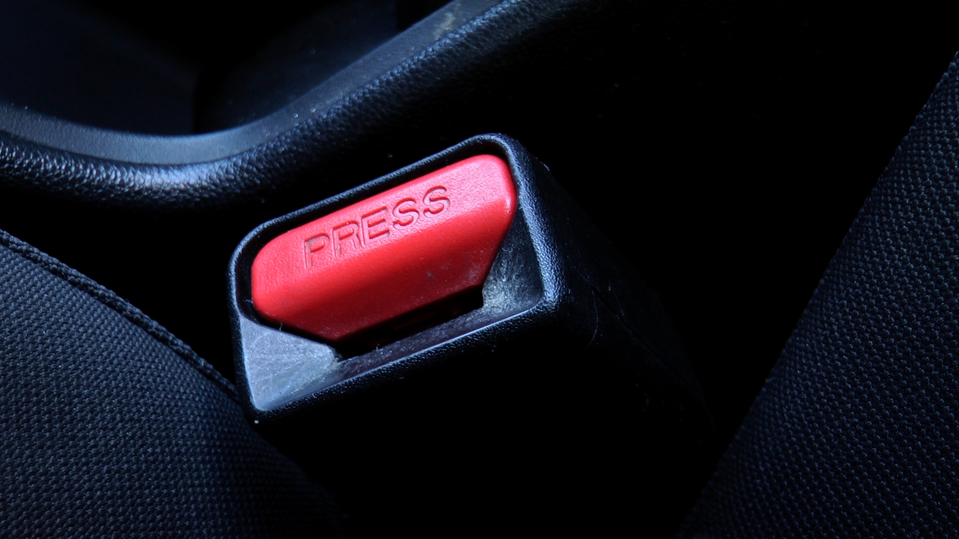 Паски безпеки: чому варто пристібатися?