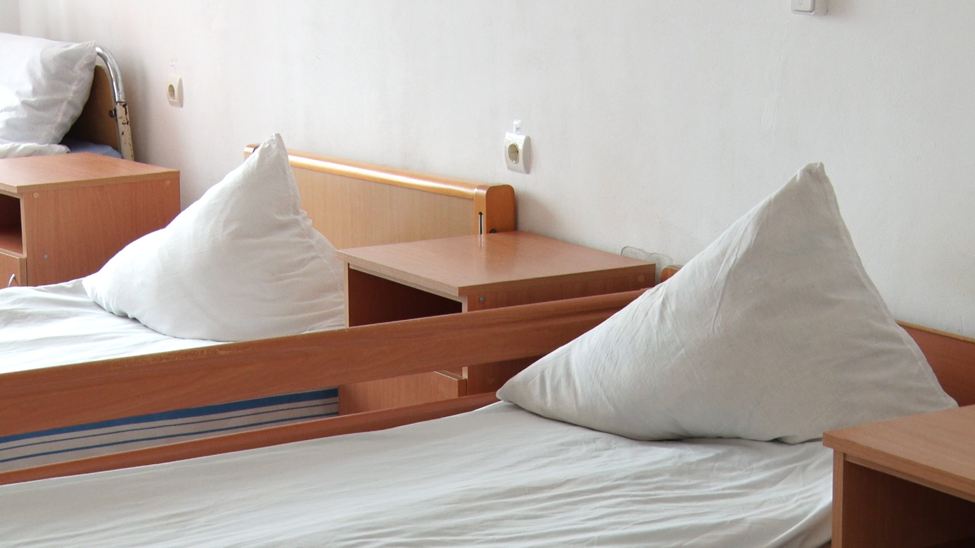 Зводили майже 30 років, а закрили за 3 роки після відкриття: доля стаціонару на Тячівщині