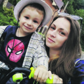 Ще один талант Хустщини: Мар’яна Чопей створює ексклюзивні іграшки з плюшевої пряжі