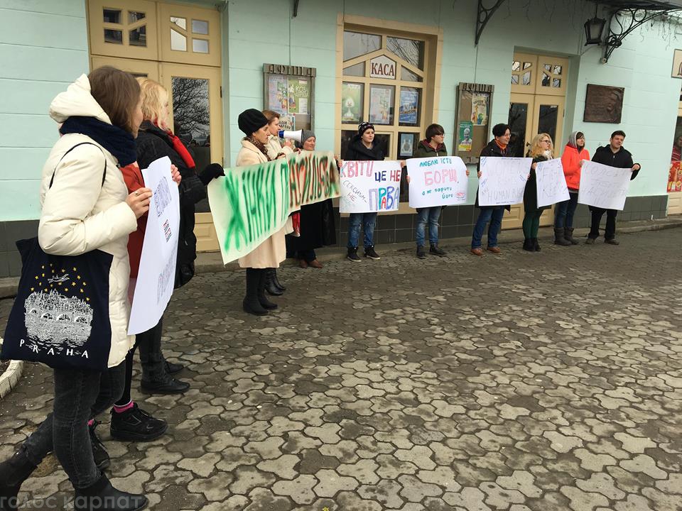 Ужгород, феміністки, напад, кримінальна відповідальність, суд, підозрювані