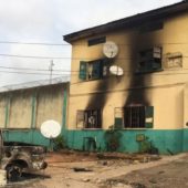 Понад 1 800 в’язнів влаштували масову втечу з тюрми в Нігерії