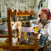 Виготовляють гуні та навчають ткацтву: культура та ремесла на Закарпатті