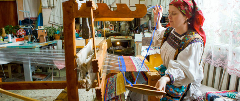 Виготовляють гуні та навчають ткацтву: культура та ремесла на Закарпатті