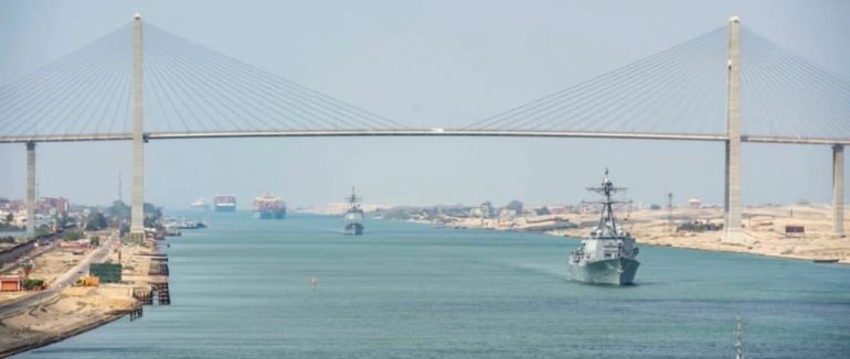 Суецький канал: після історичного затору рух відновлений