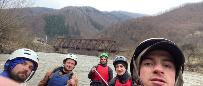 В Закарпатті сезон рафтингу на річці Тиса – відкрито