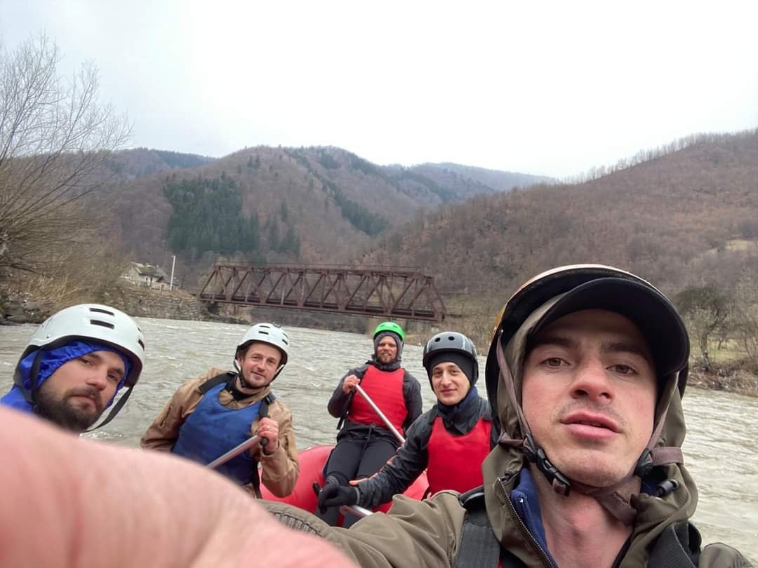 В Закарпатті сезон рафтингу на річці Тиса - відкрито