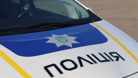 На Закарпатті поліцейське авто скоїло ДТП і покинуло місце події – ЗМІ