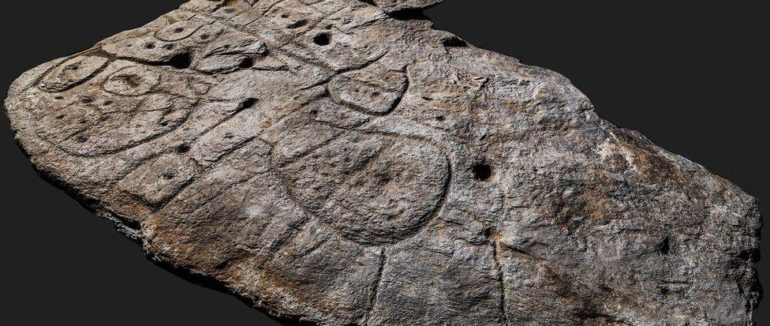 BBC: Знайдена у Франції плита з Бронзової ери виявилася 3D-мапою місця в Європі