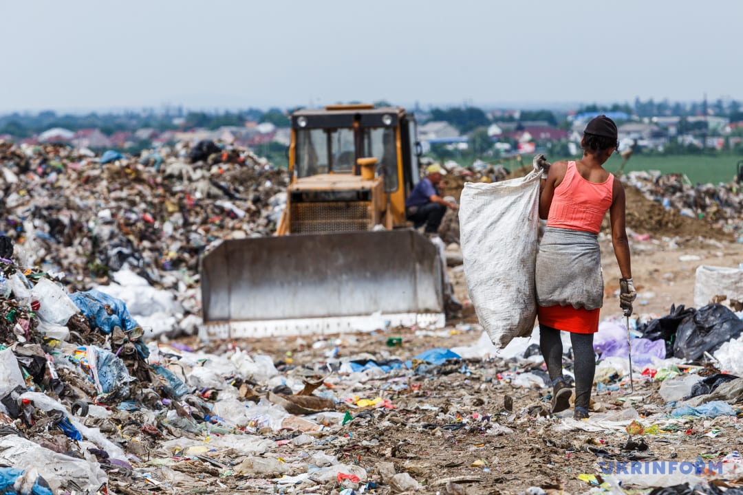 В Закарпатській області централізований вивіз сміття виконується на 40%