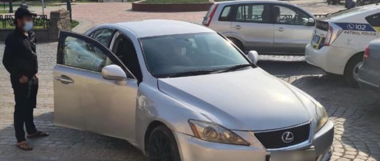 Без водійського посвідчення та порушуючи правила ПДР: на Закарпатті притягнули до відповідальності іноземця